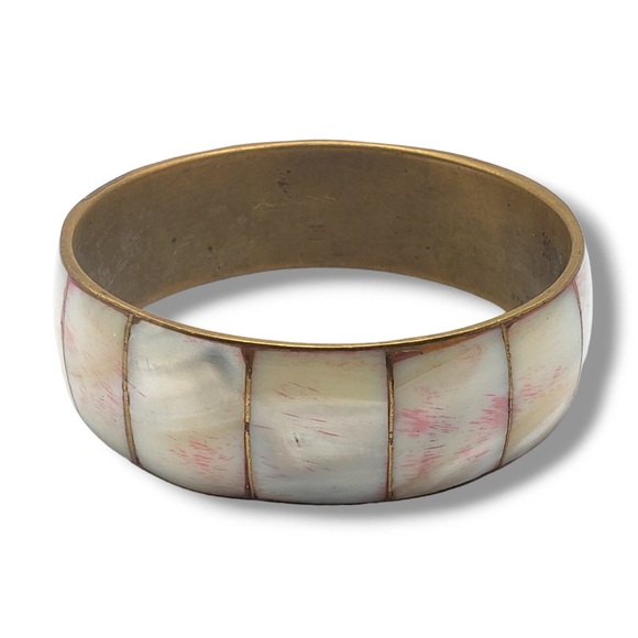 Source Unknown Jewelry - Vintage Mother of Pearl Gold and Cream Bracelet